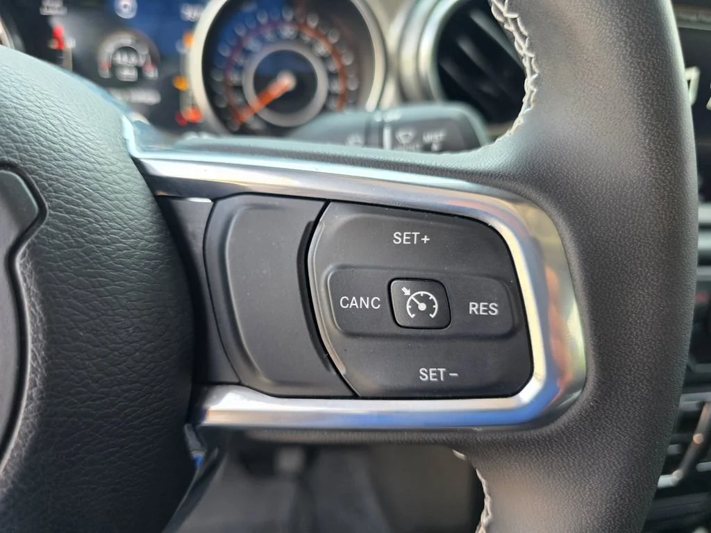 Used 2023 Black Jeep Overland 4x4 image 23