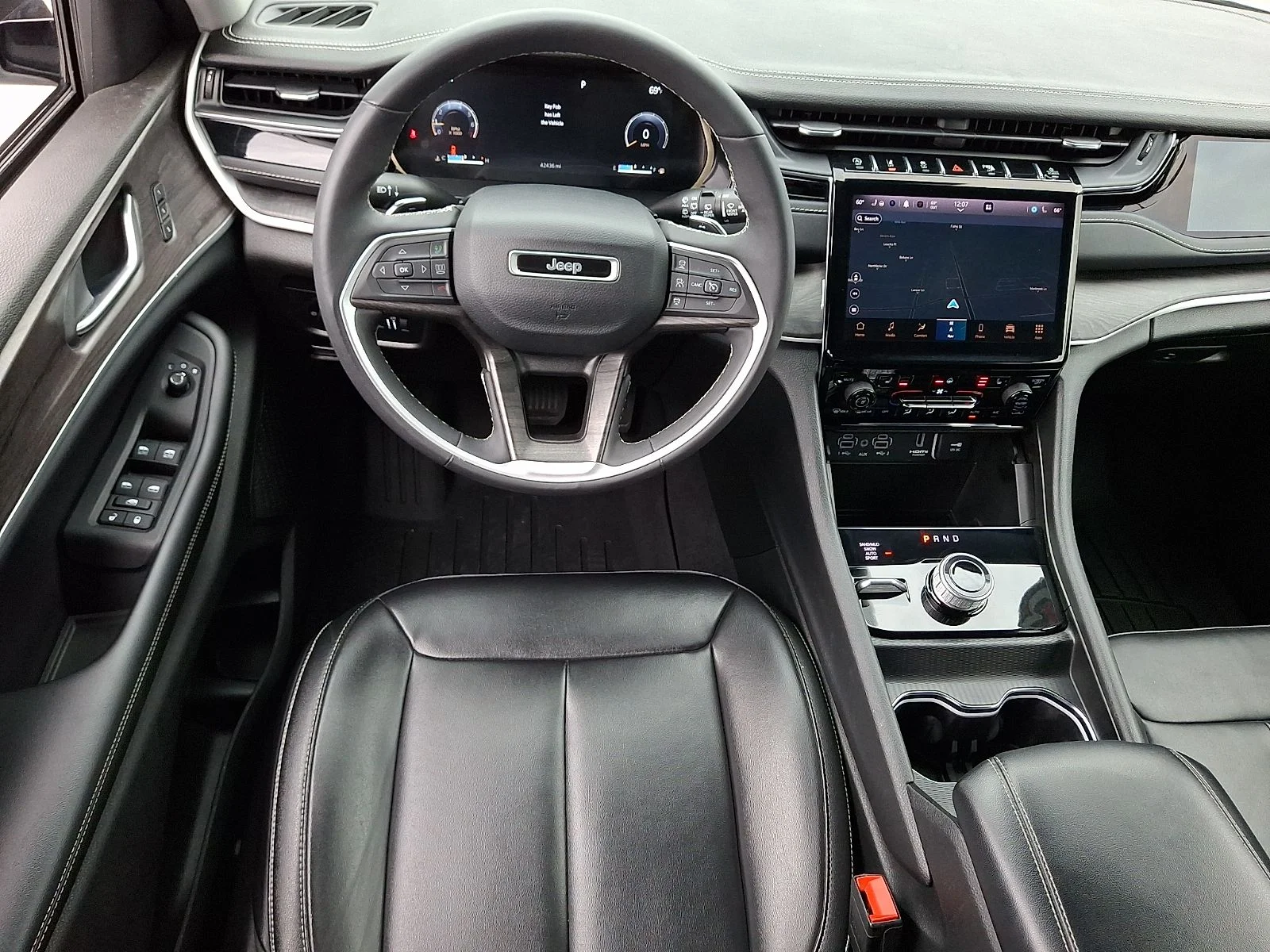 Used 2023 White Jeep Limited image 13