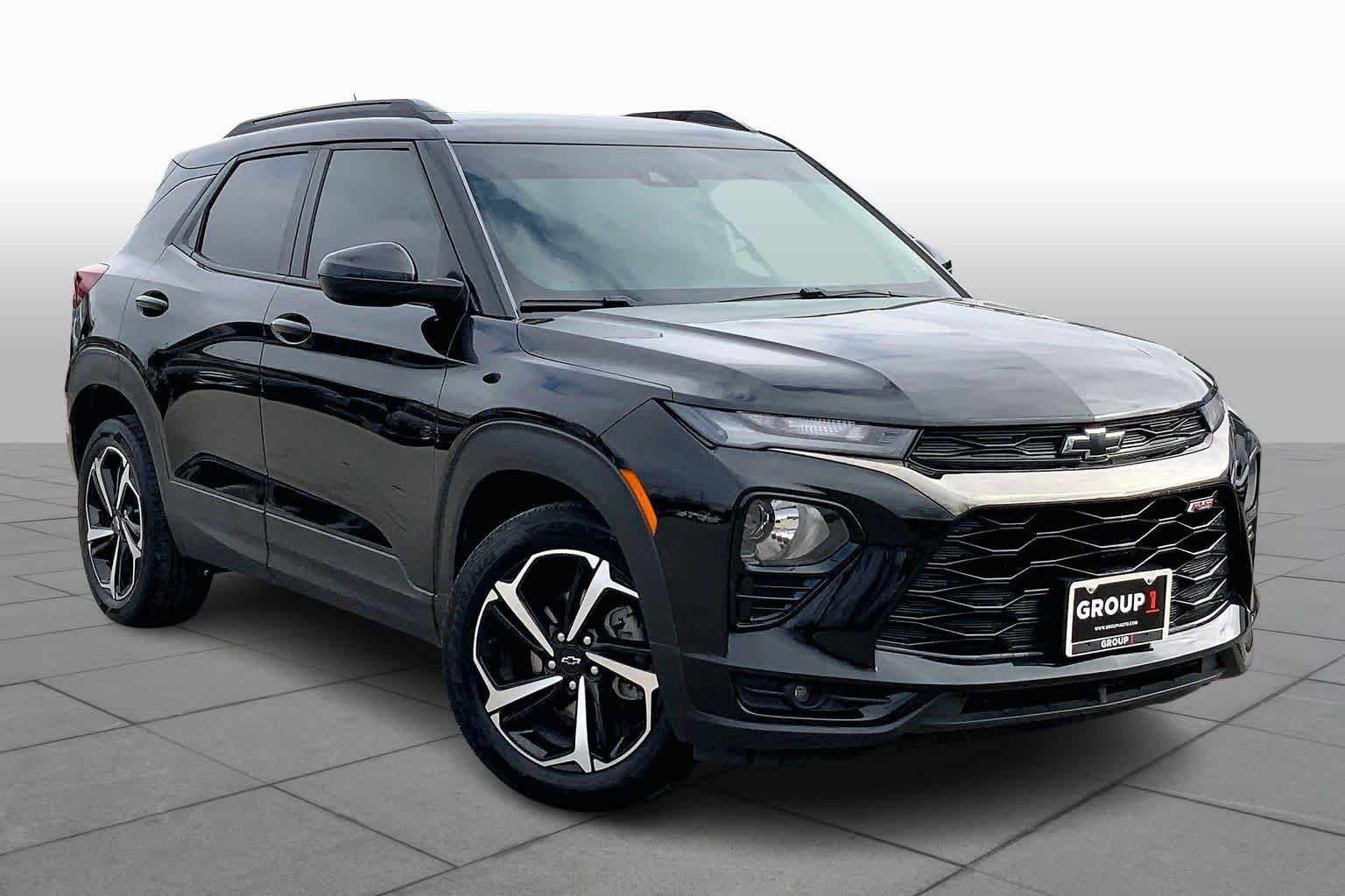Used 2021 Mosaic Black Metallic Chevrolet RS image 3