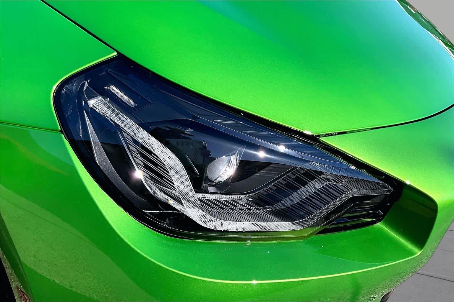 Used 2026 Java Green Metallic BMW  image 27
