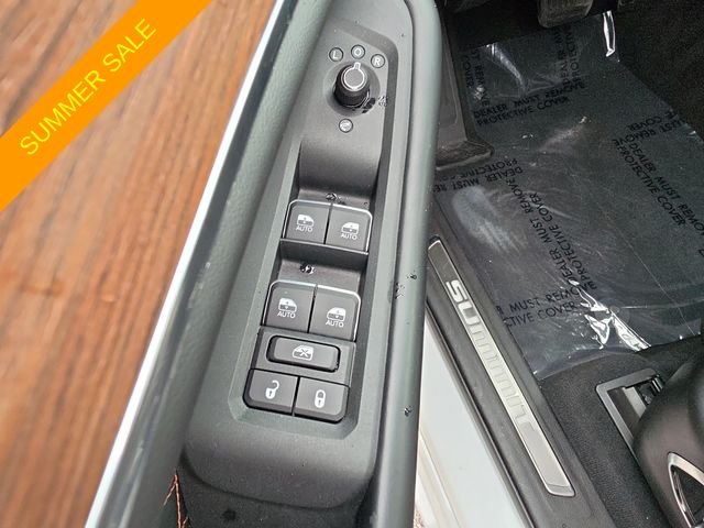 Certified Used 2025 White Jeep Summit image 14