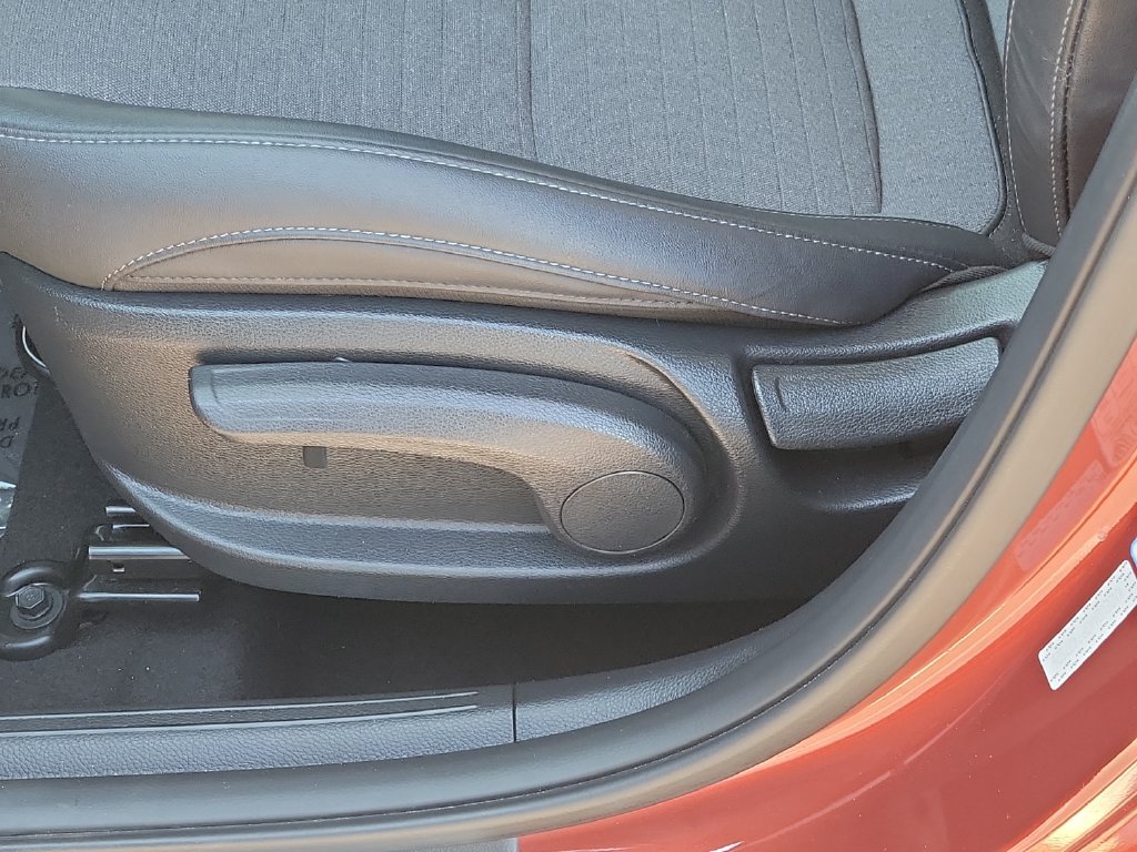 Used 2023 Orange Kia S image 16