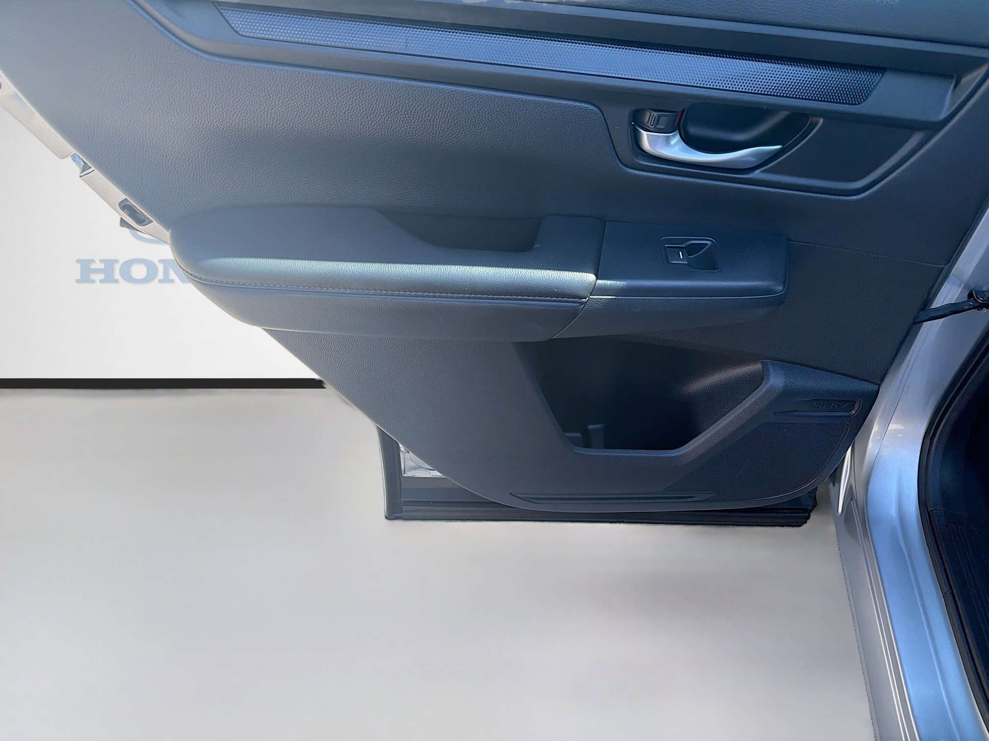 2023 Honda CR-V LX - Photo 25