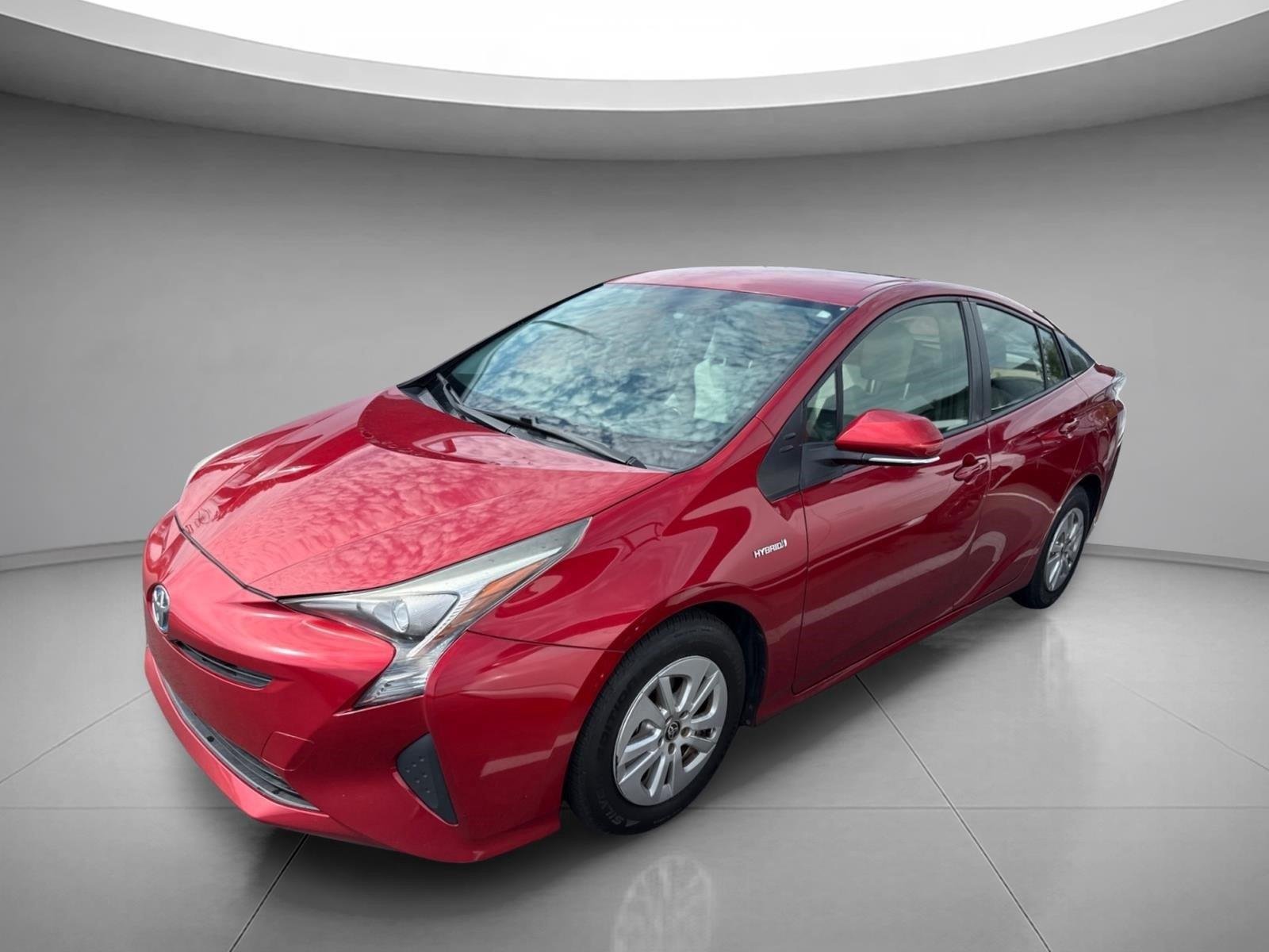 Used 2016 Hypersonic Red Toyota Two image 2