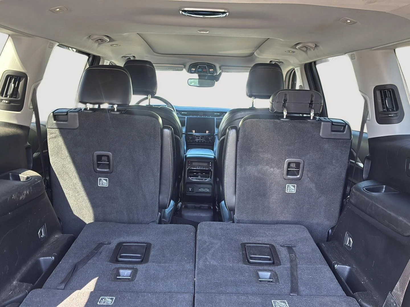 Used 2021 Silver Zynith Jeep Limited image 19