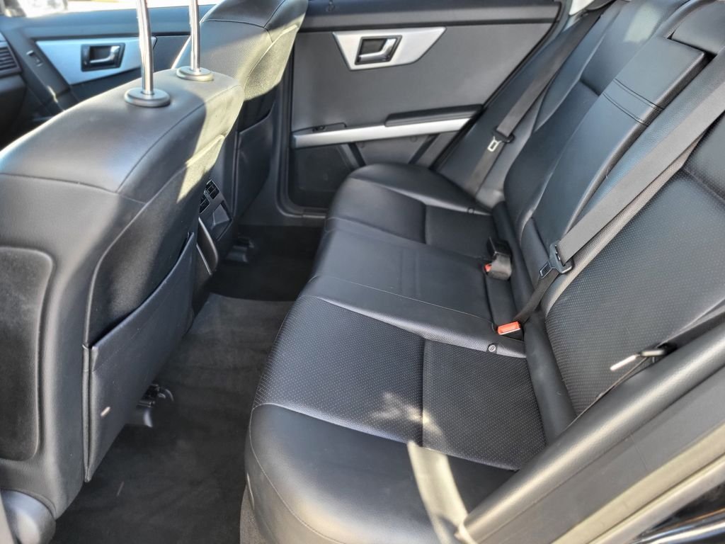 Used 2010 Black Mercedes-Benz GLK 350 image 18