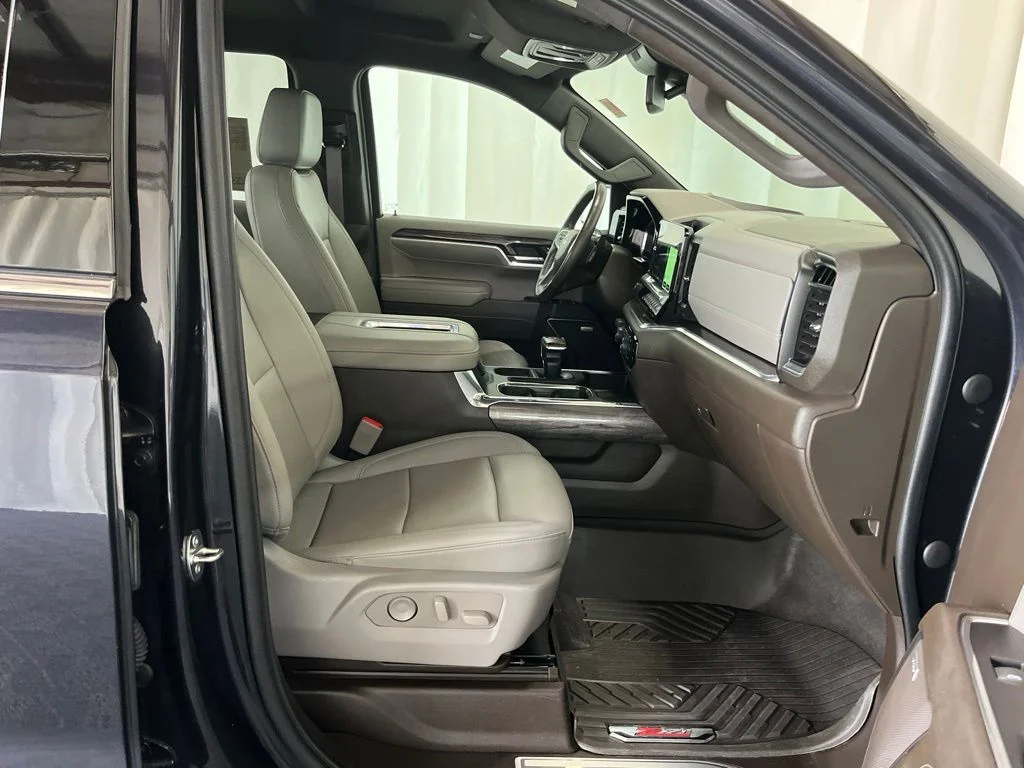 Used 2022 Gray Chevrolet LTZ image 20