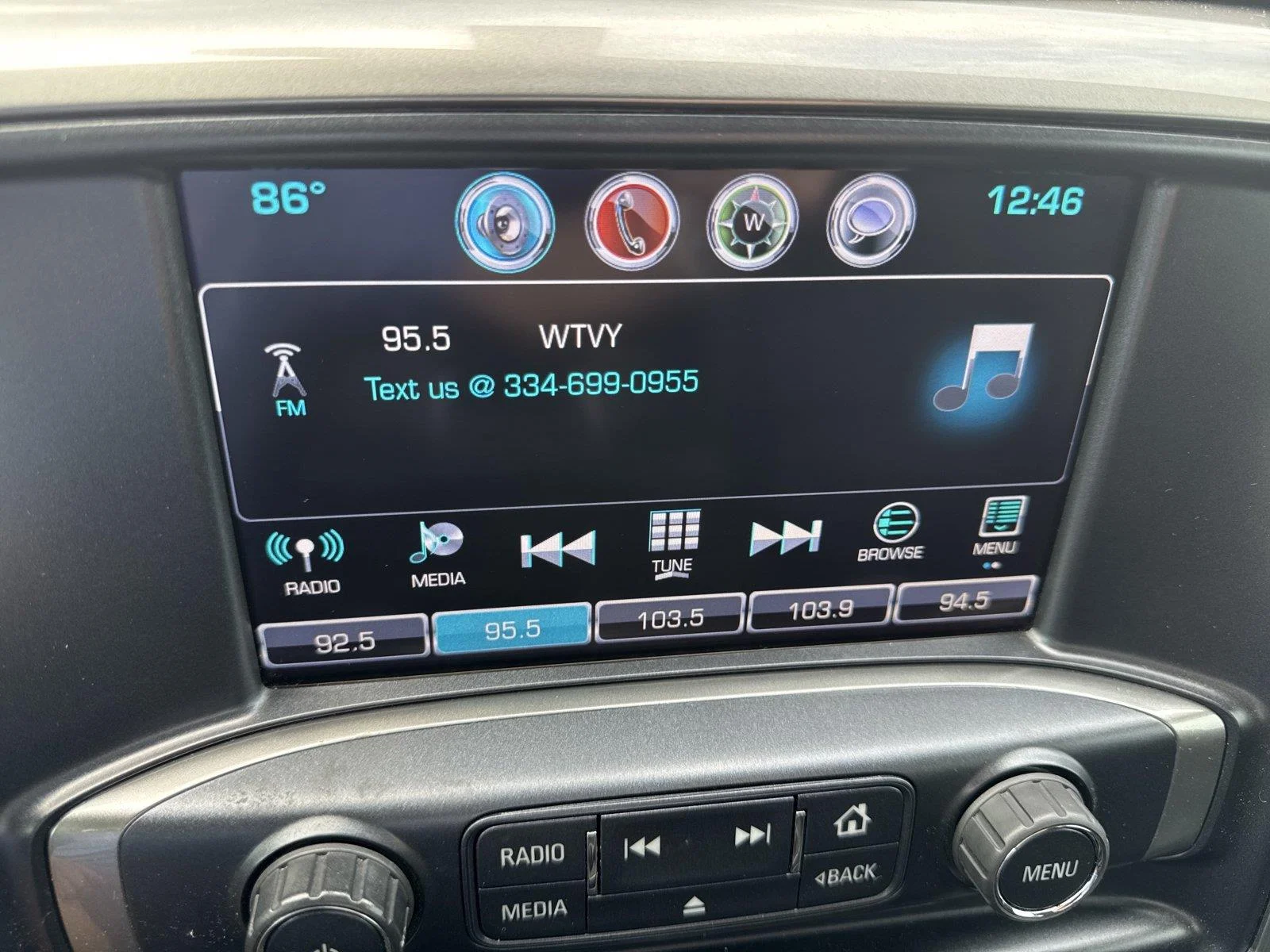 Used 2018 SUMMIT WHITE Chevrolet LT image 25