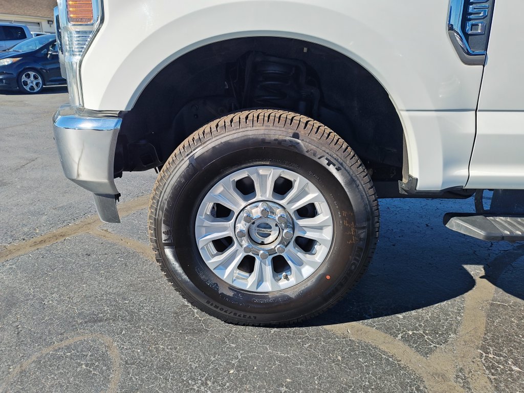 Used 2020 White Ford XL image 10