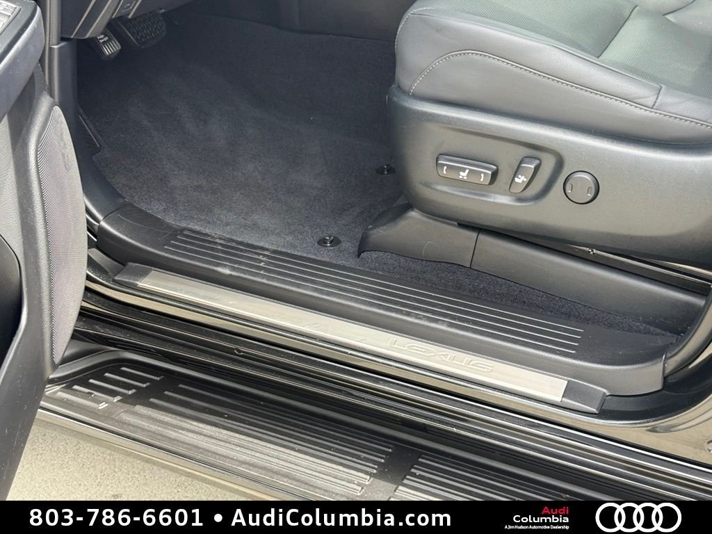 Used 2023 Black Lexus 460 image 22