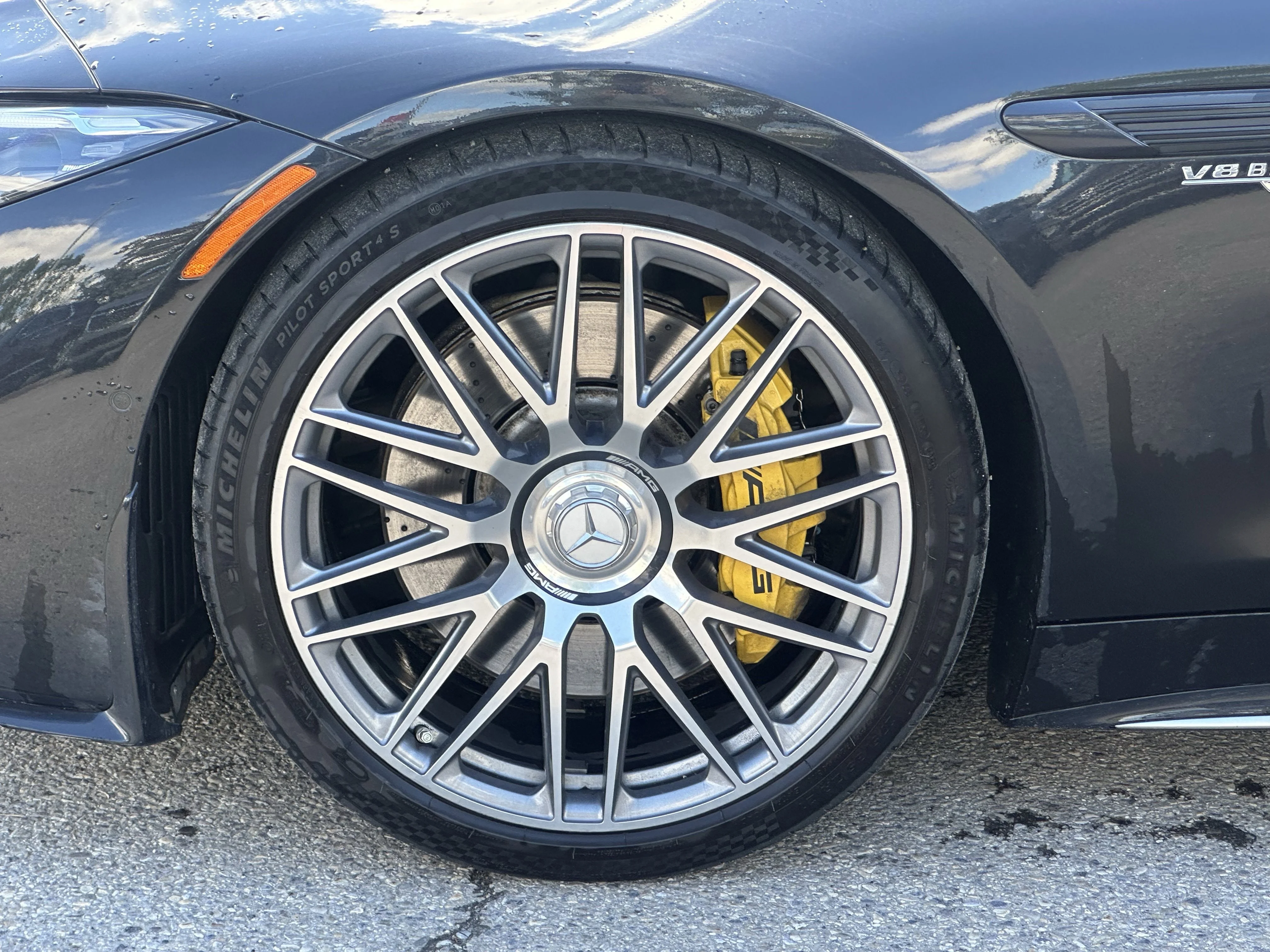 Certified Used 2022  Mercedes-Benz AMG SL 63 image 11