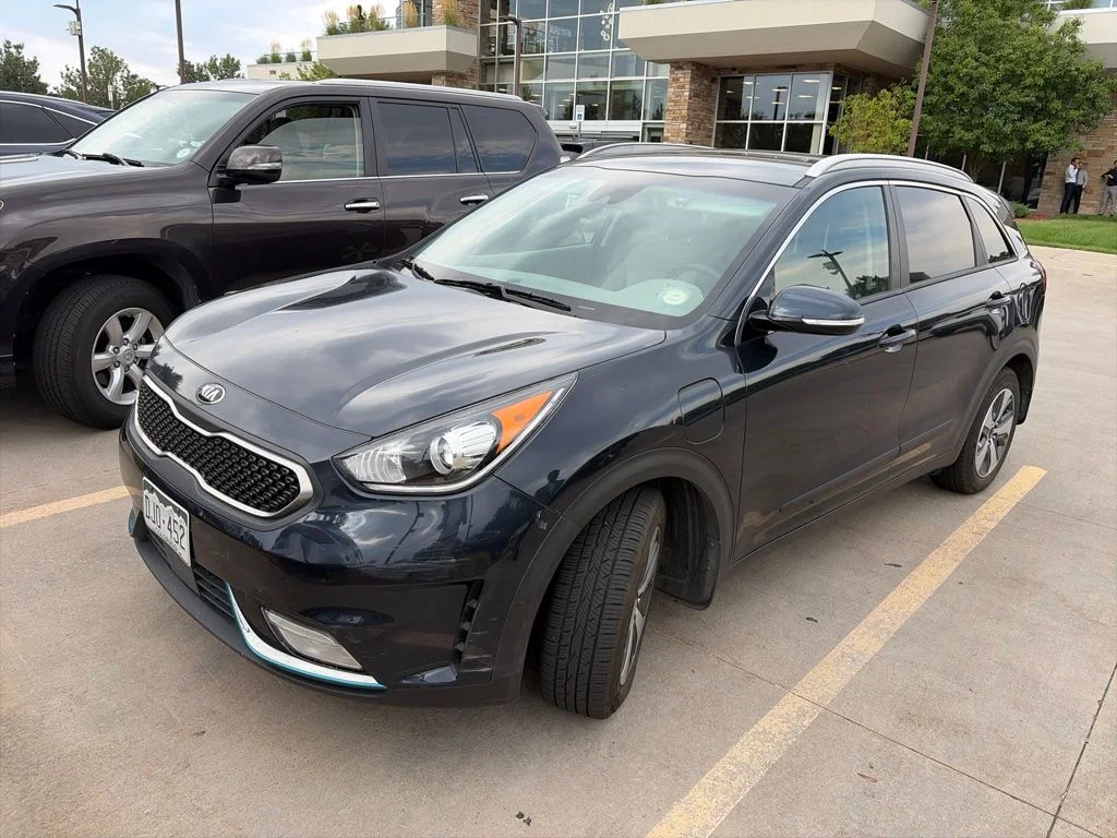 Used 2018 Blue Kia EX image 1