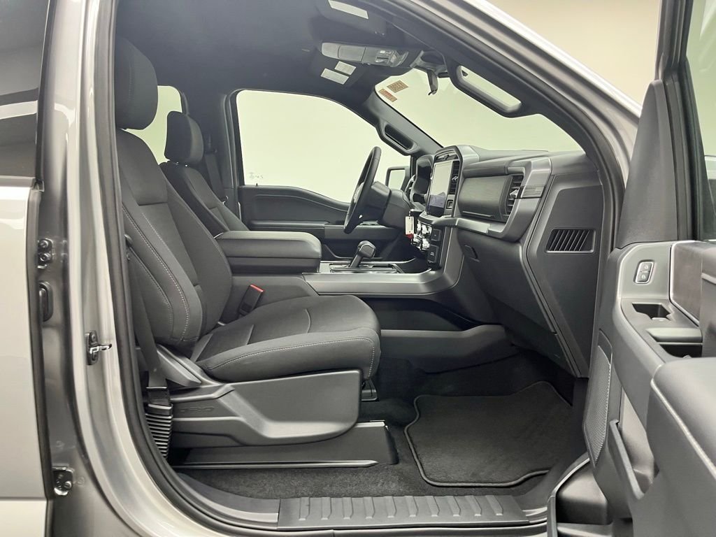 New 2026 Silver Ford XLT image 33