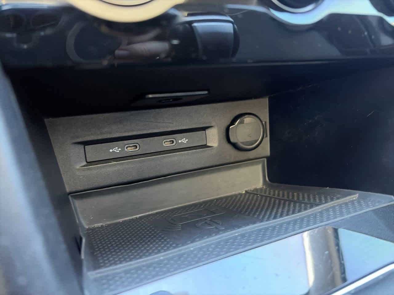 2024 Volkswagen Taos SE - Photo 21