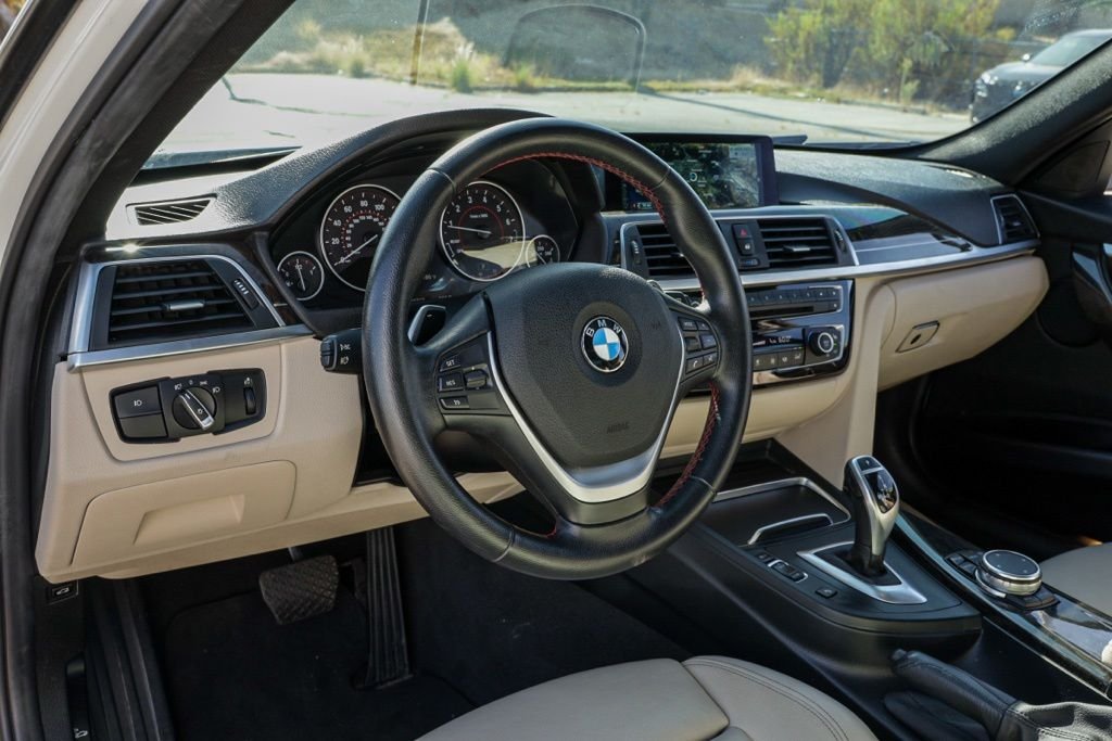 Used 2016 White BMW 328i image 14