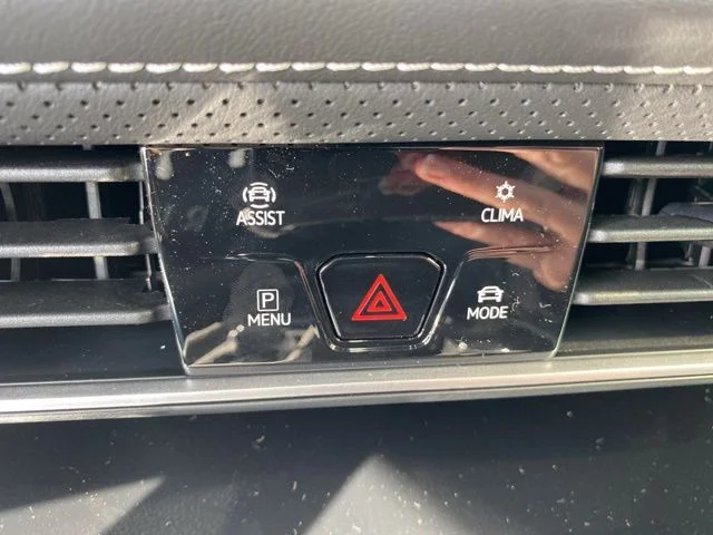 2026 Volkswagen Atlas Cross Sport SEL Premium R-LINE - Photo 32