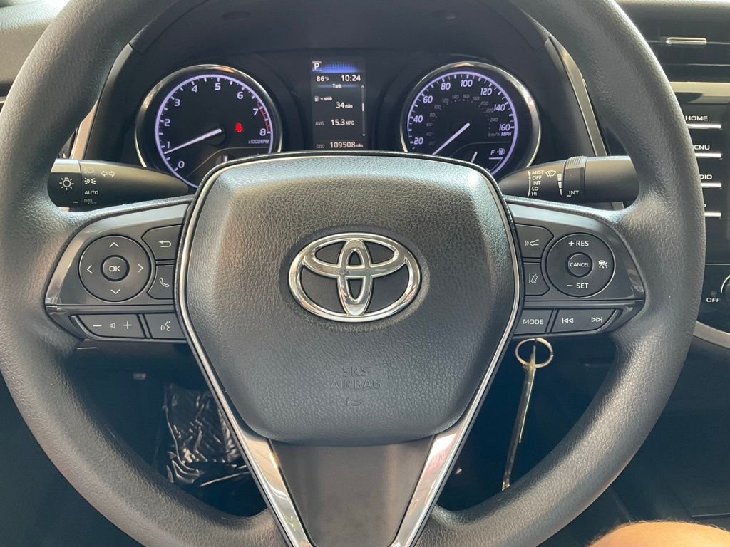 Used 2019 White Toyota LE image 11