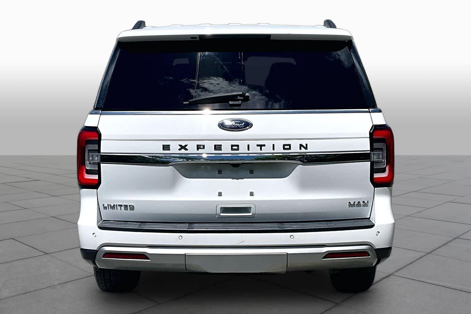 Certified Used 2023 Oxford White Ford Limited image 6