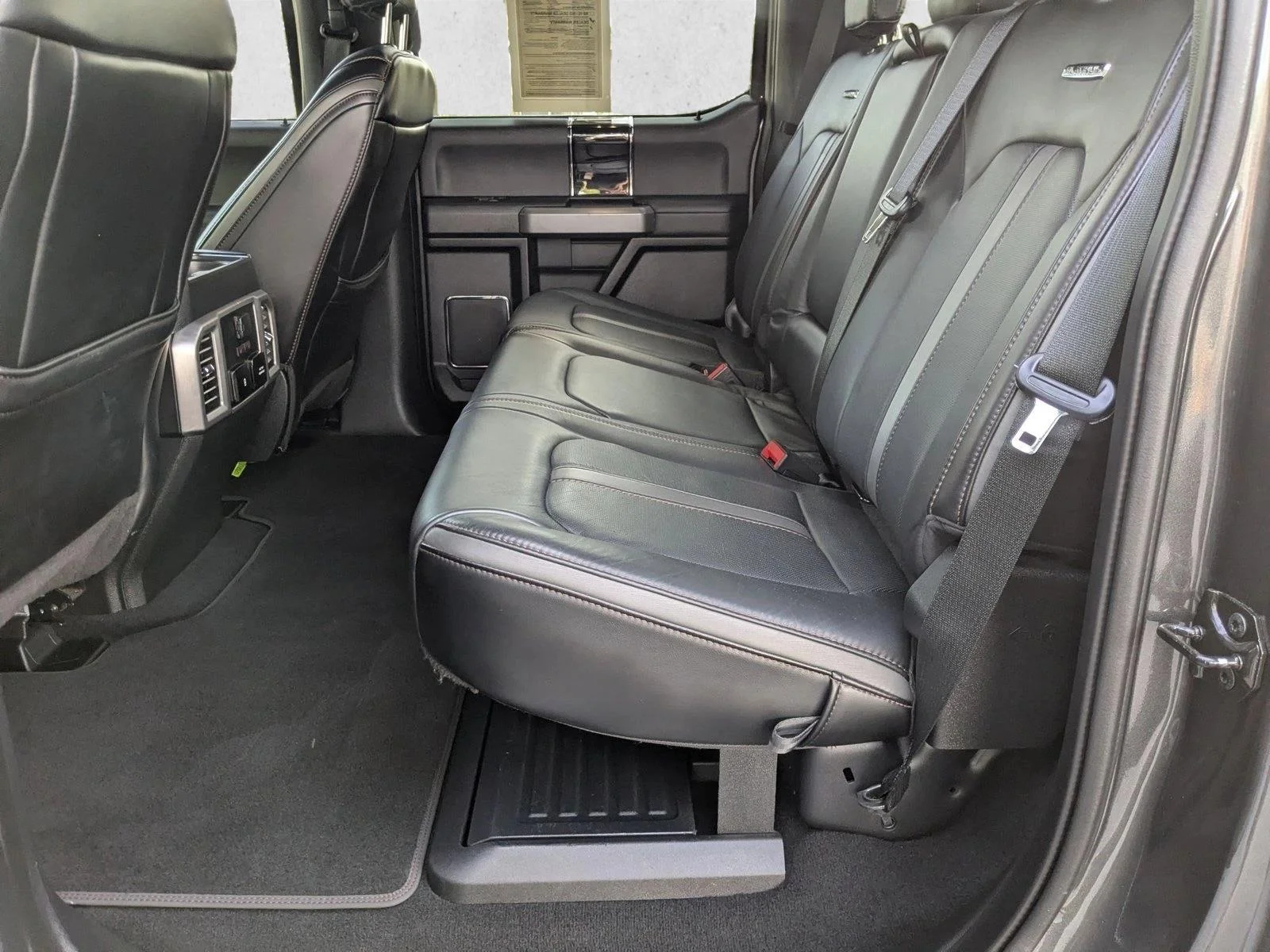 Used 2020 Magnetic Metallic Ford Platinum image 17