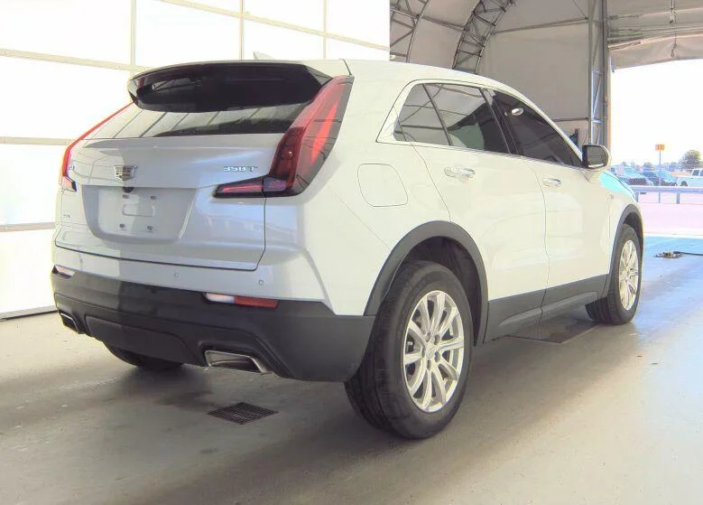 Used 2023 Crystal White Tricoat Cadillac AWD Luxury image 3