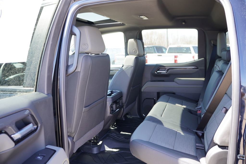 2026 Chevrolet Silverado 1500 ZR2 - Photo 12