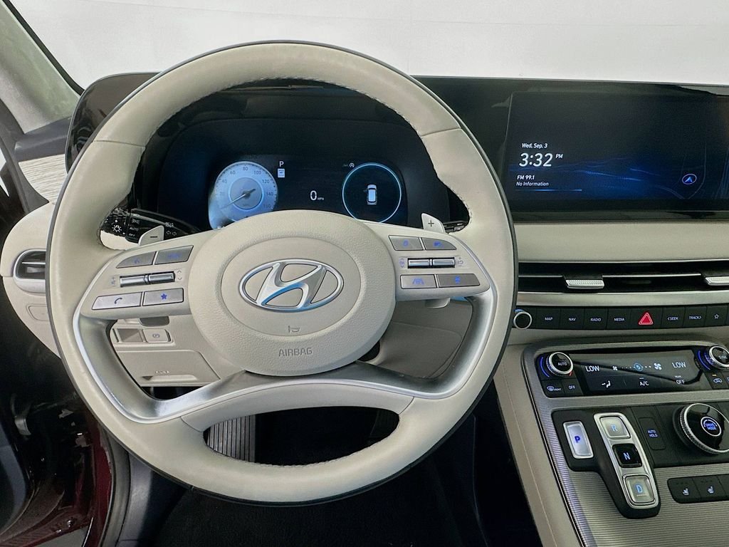 Used 2024 Red Hyundai Calligraphy image 11