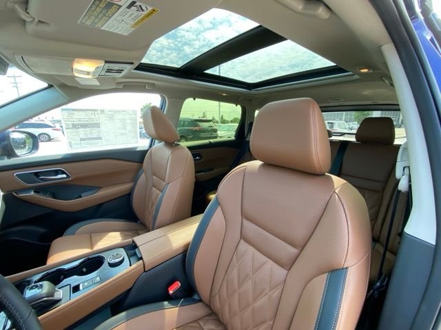 New 2026 Deep Ocean Blue Pearl Nissan Platinum image 26