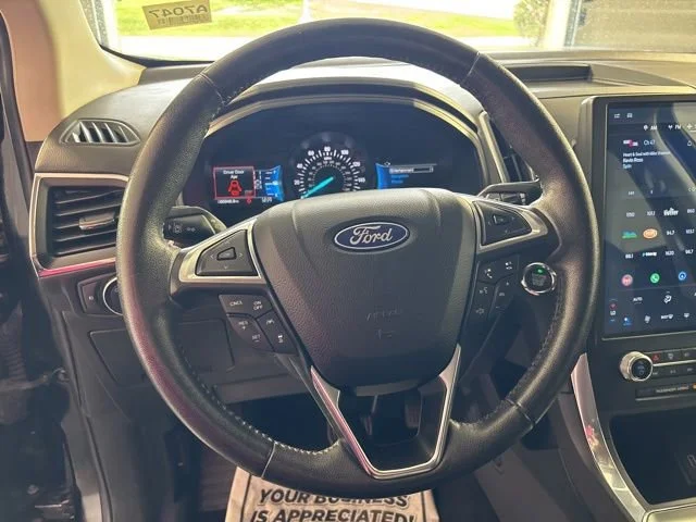 Used 2022  Ford Titanium image 3