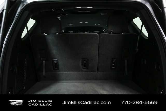 Used 2025 Summit White Chevrolet LT image 25