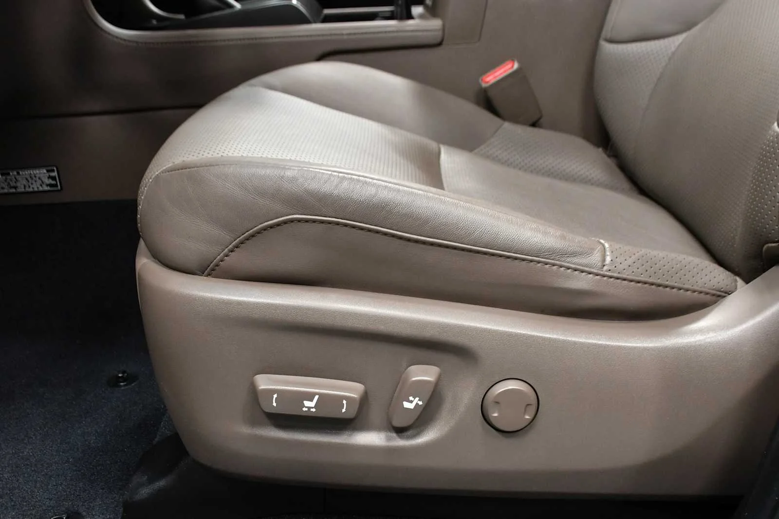 Used 2023 Black Onyx Lexus Luxury image 17