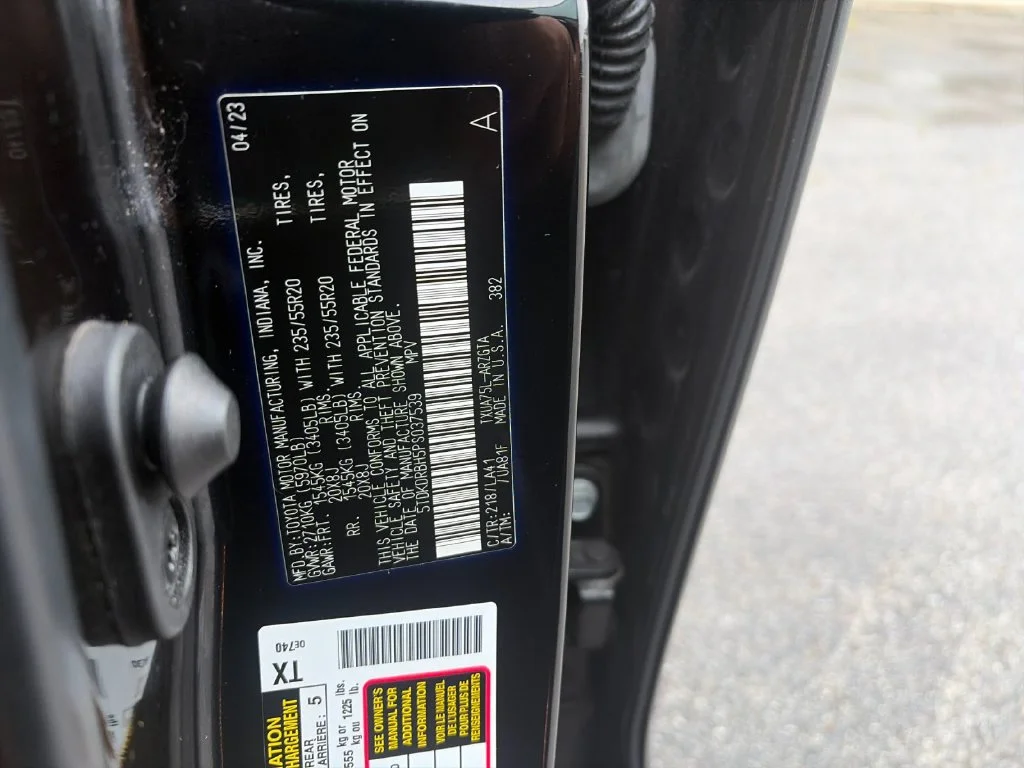 Used 2023 Black Toyota Platinum image 36