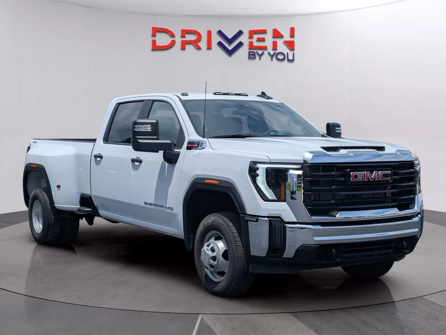 Used 2024 Summit White GMC Pro DRW image 7