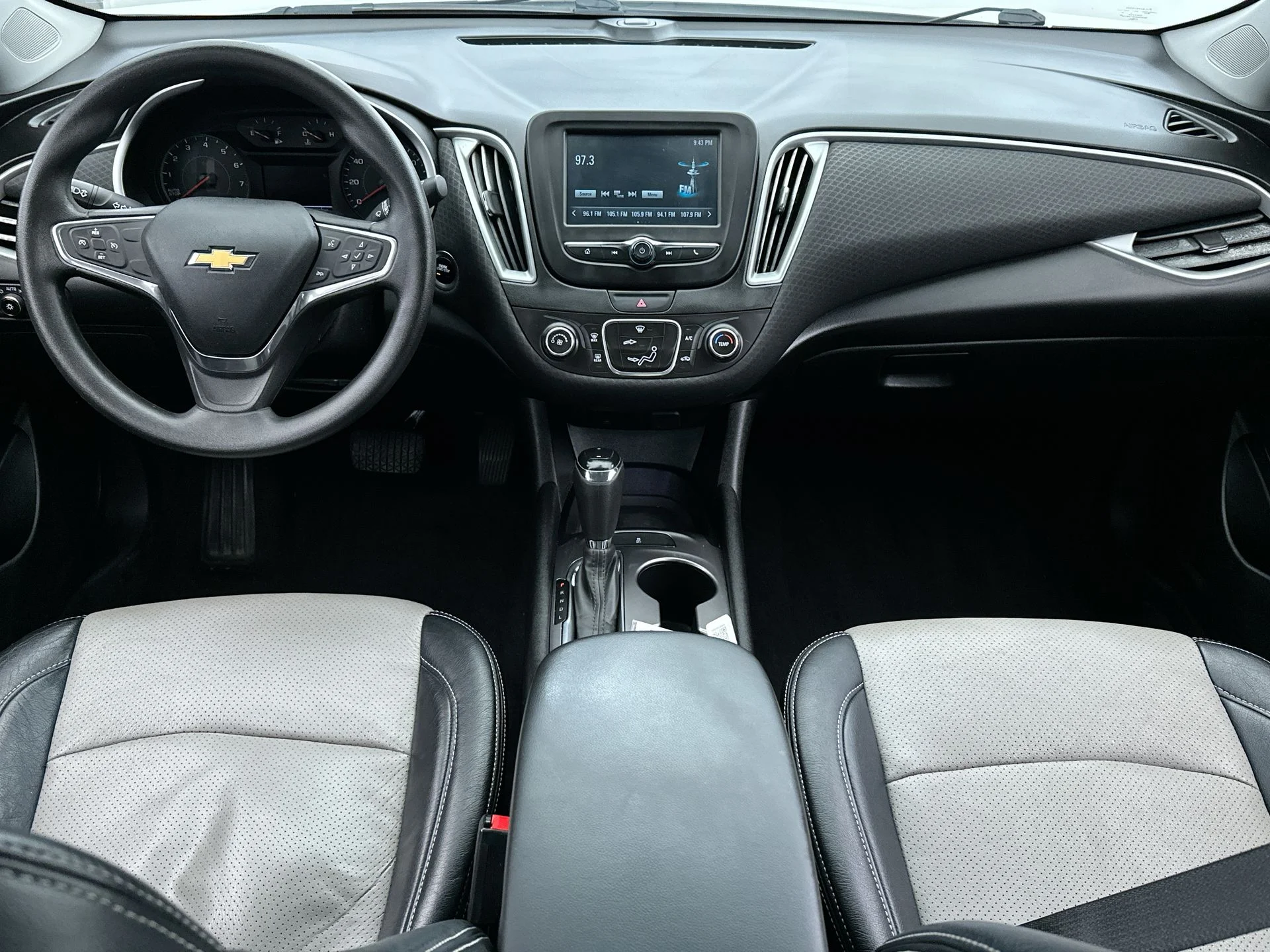 Used 2018 White Chevrolet LS image 2