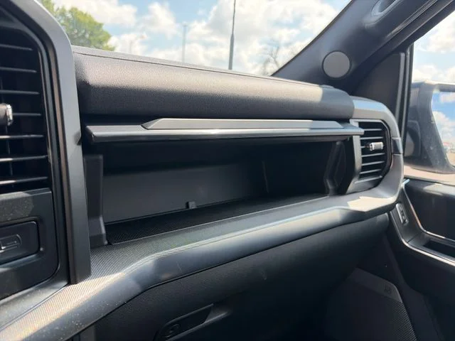 Used 2025 Blue Ford Lariat image 21