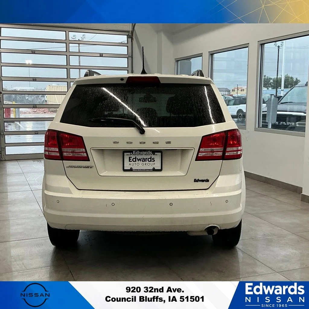 Used 2020 White Dodge SE image 6