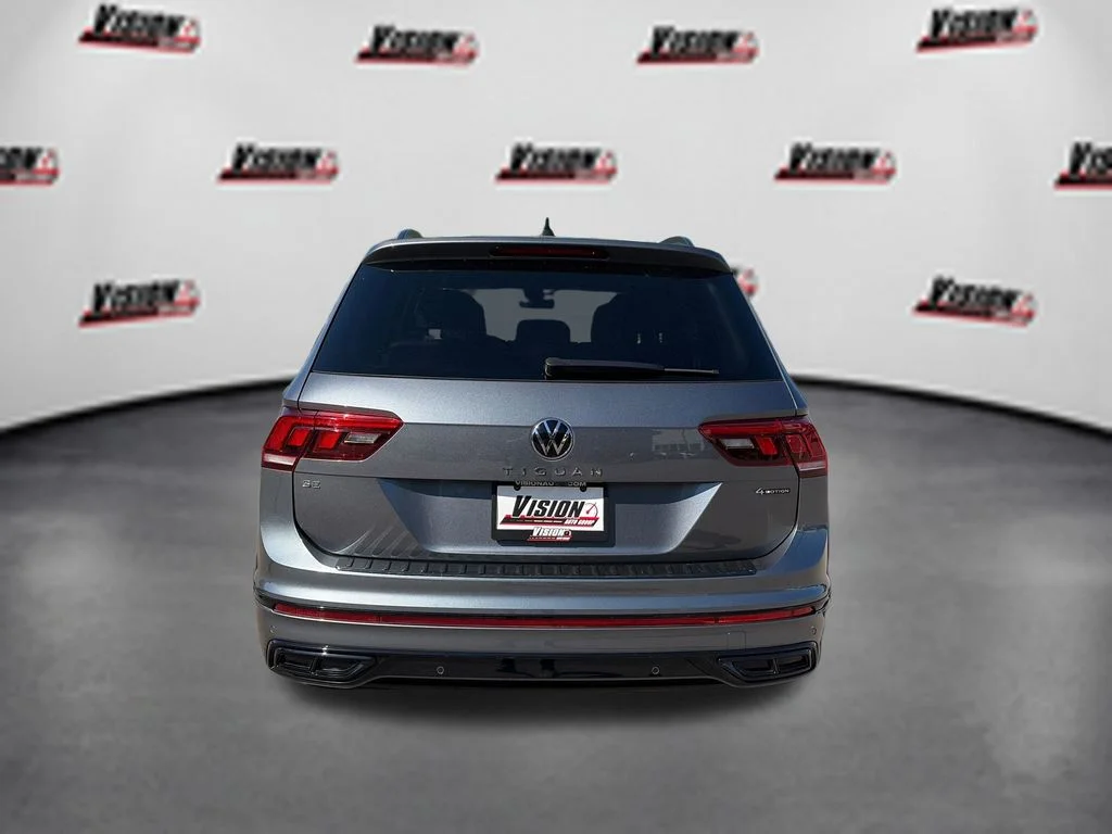 Used 2023 Gray Volkswagen 2.0T SE R-Line Black image 7