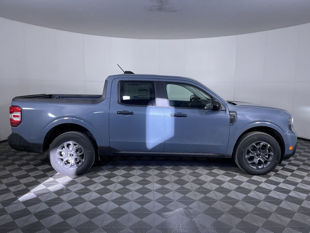New 2026 Azure Gray Metallic Tri-Coat Ford XLT image 10