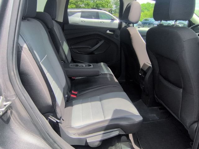 Used 2014 Gray Ford SE image 27