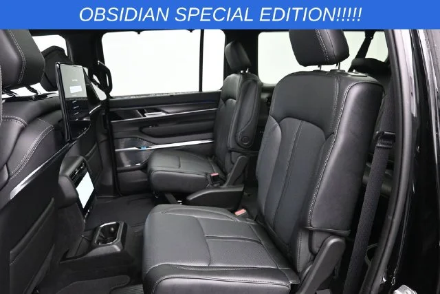 New 2026 High Gloss Black Jeep Summit Obsidian image 32