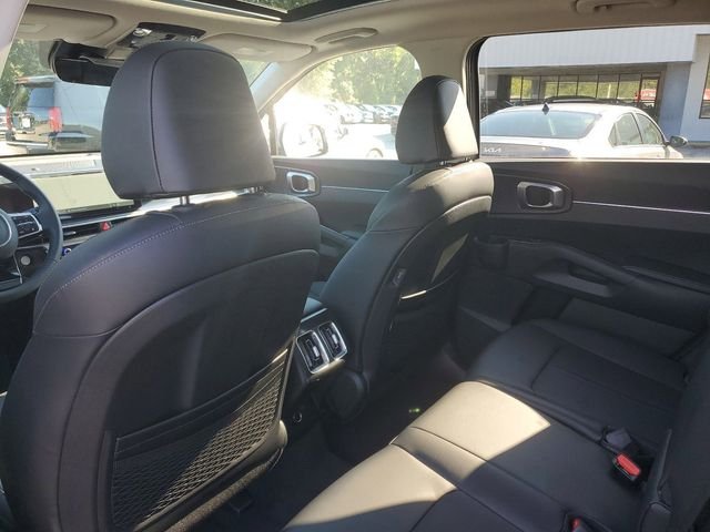 2025 Kia Sorento S - Photo 25