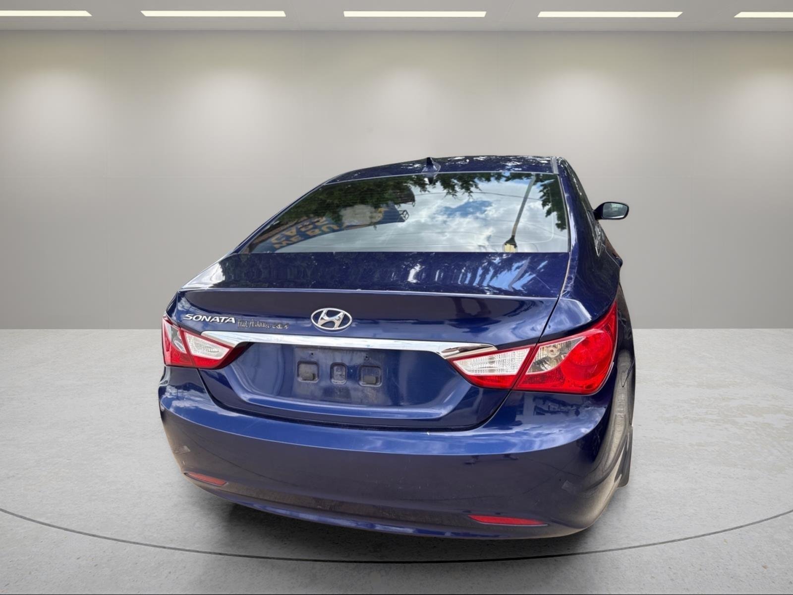 Used 2011 Pacific Blue Pearl Hyundai GLS image 11