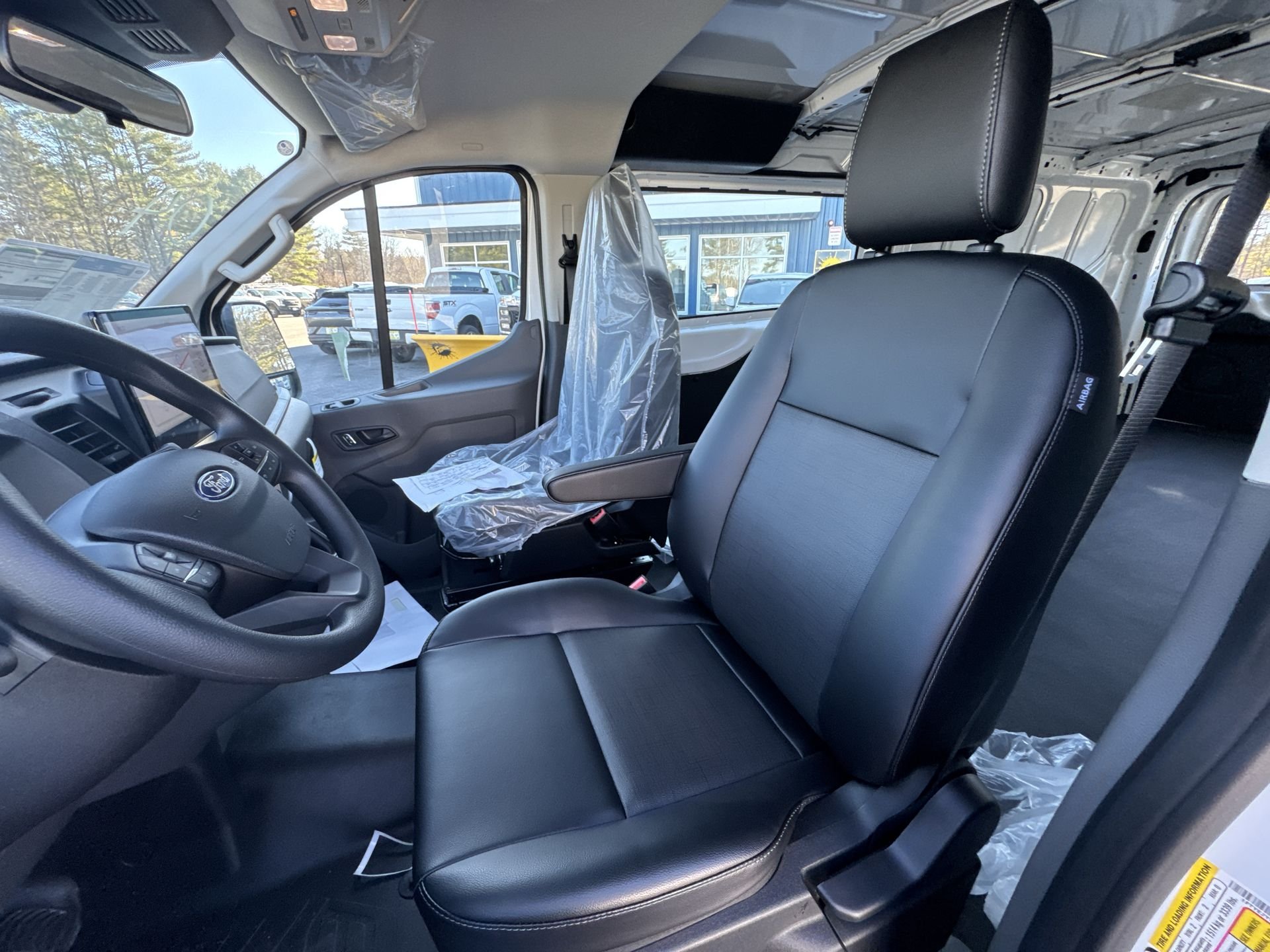 New 2026 Oxford White Ford Cargo Van image 4