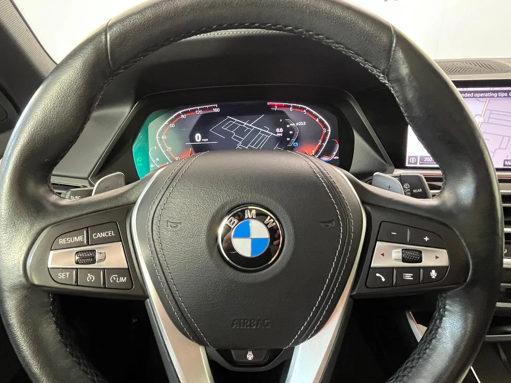 Used 2020 Gray BMW xDrive40i image 9