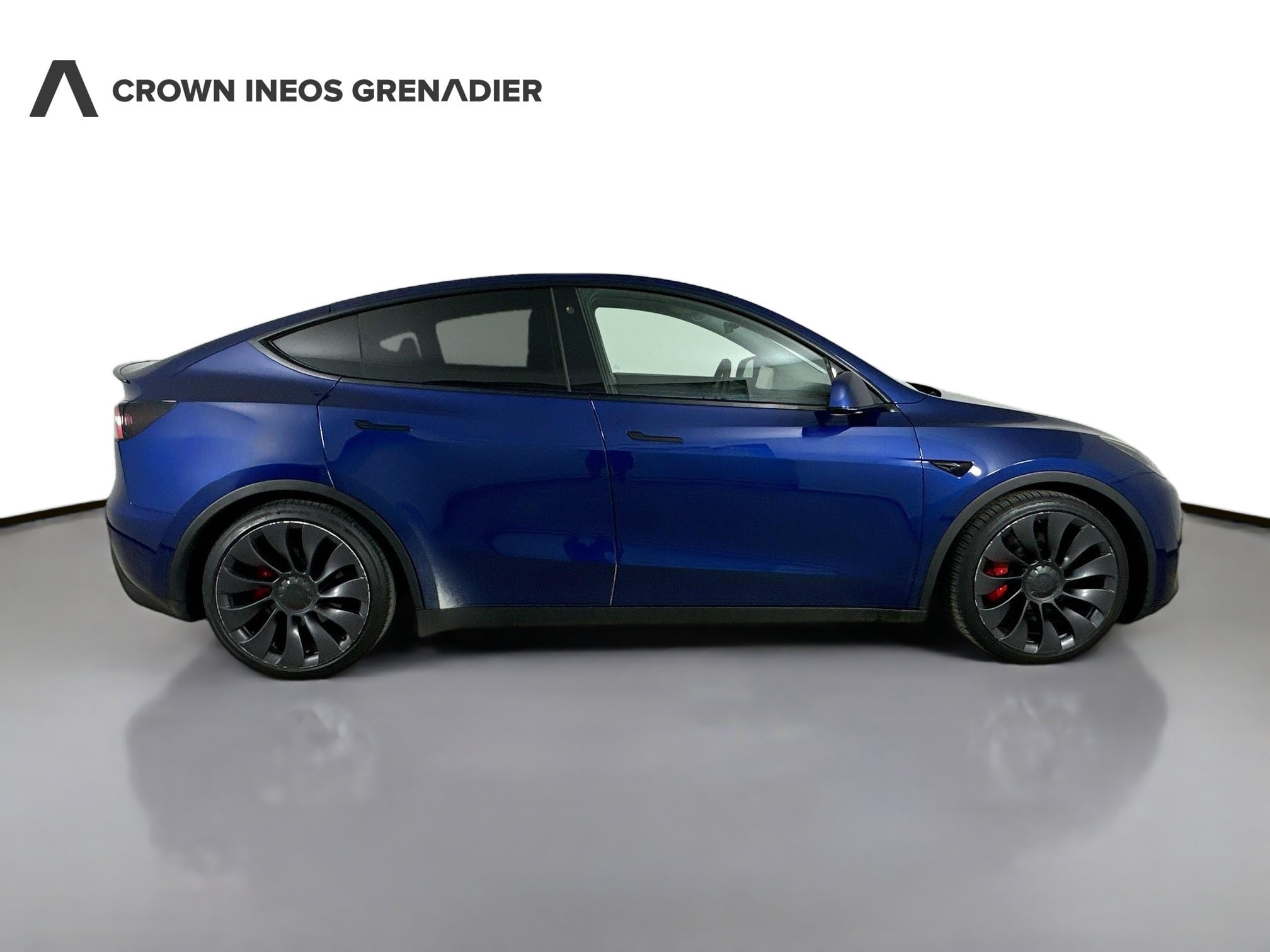 Used 2021  Tesla Performance image 4