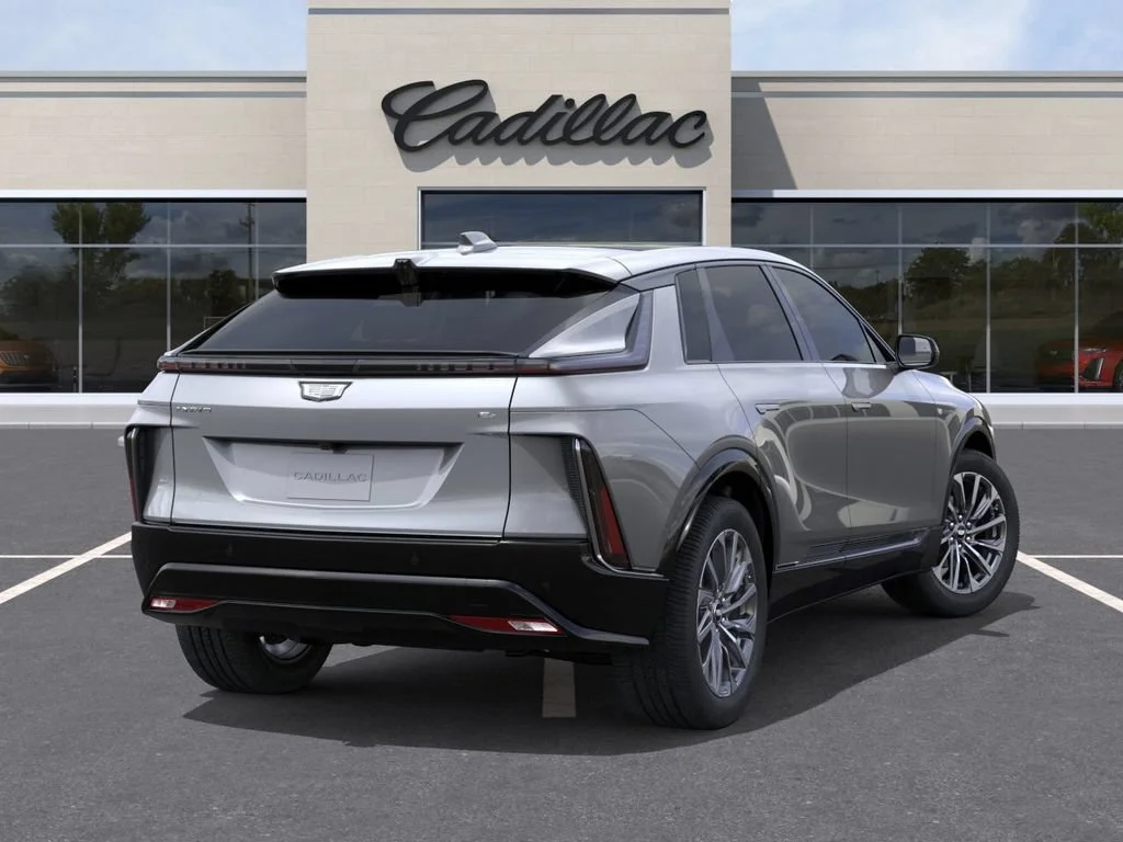 New 2027 Argent Silver Metallic Cadillac Sport image 4