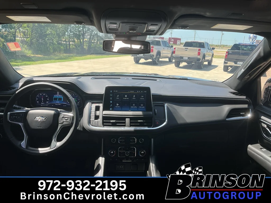 Used 2023 Black Chevrolet Z71 image 13