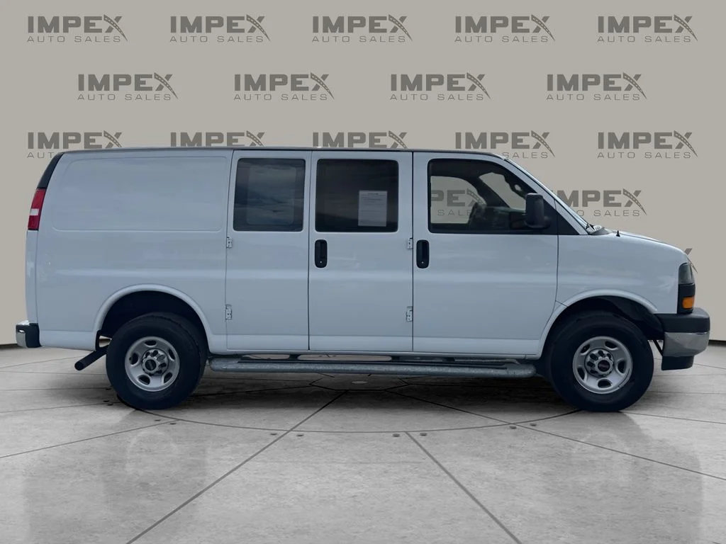 Used 2023 White GMC Work Van image 6
