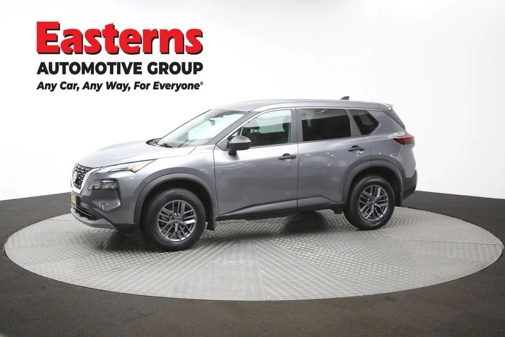 Used 2023 Gray Nissan S image 57