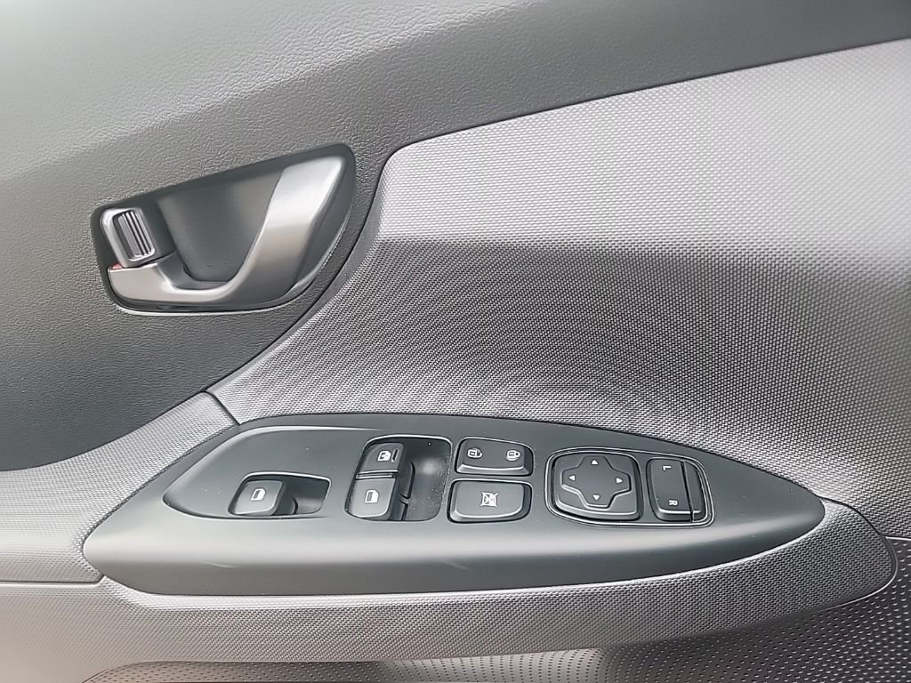 Used 2020 Gray Hyundai 2.0 Premium image 26