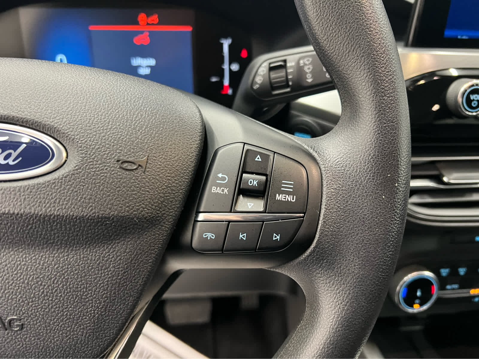 Used 2025 Carbonized Gray Metallic Ford Active image 13
